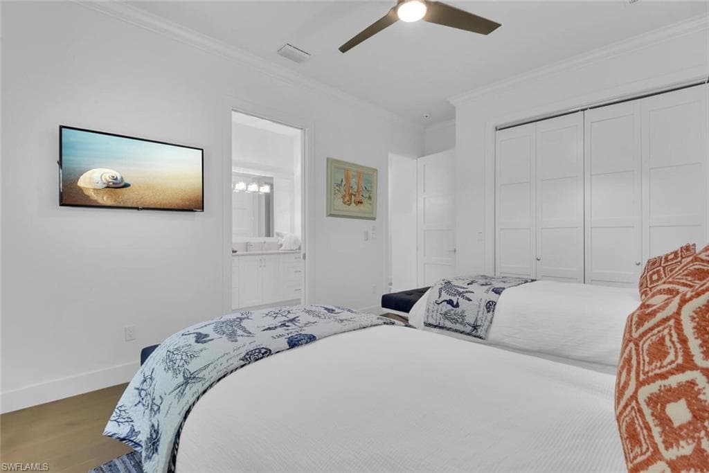 2130 Curtis ST, NAPLES FL 34112-23