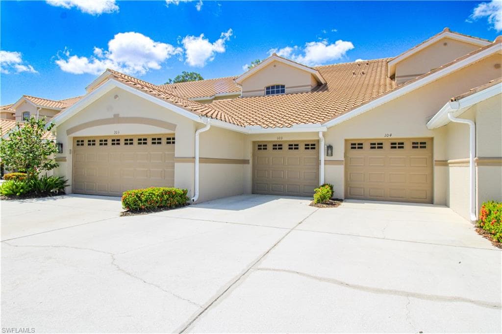 8488 Radcliffe TER # 104, NAPLES FL 34120-5