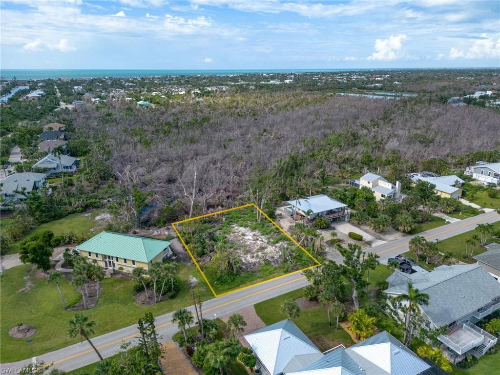 1032 Sand Castle RD, SANIBEL FL 33957-9