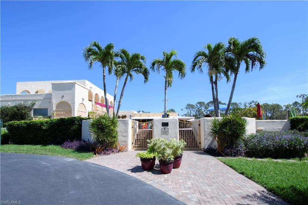 3321 Olympic DR # 623, NAPLES FL 34105-23