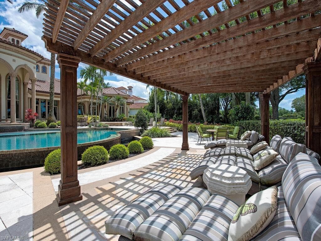 9663 MASHIE CT, NAPLES FL 34108-12