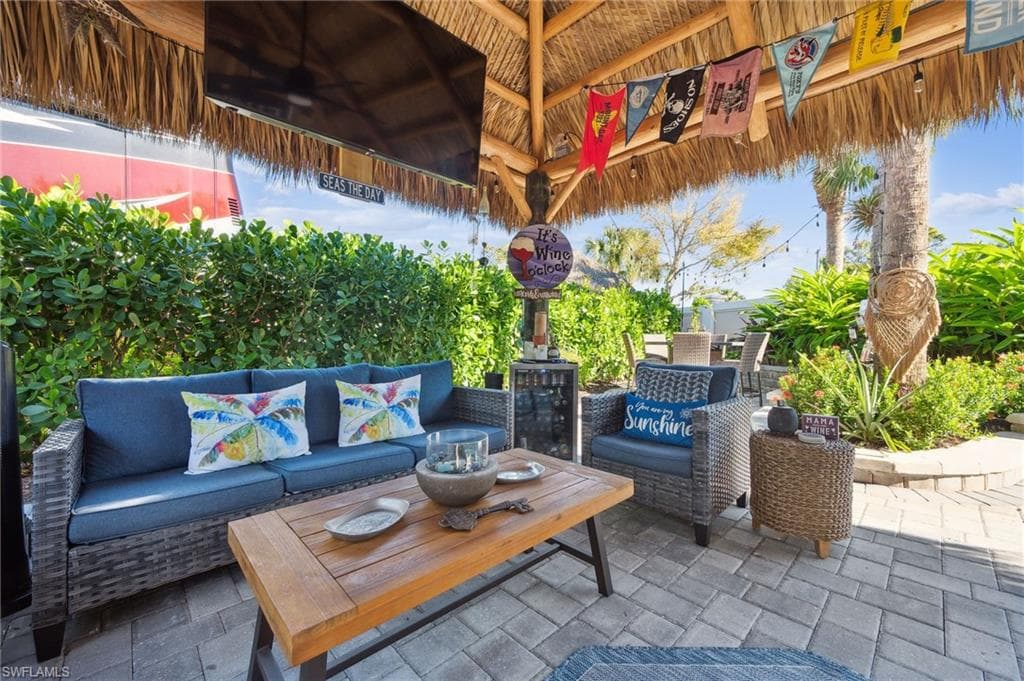 13575 Snook CIR, NAPLES FL 34114-2