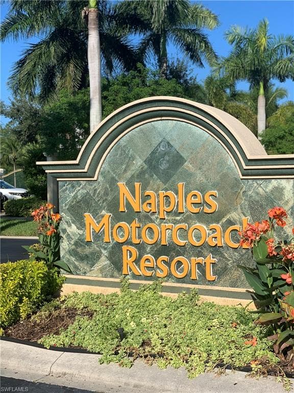 13575 Snook CIR, NAPLES FL 34114-30