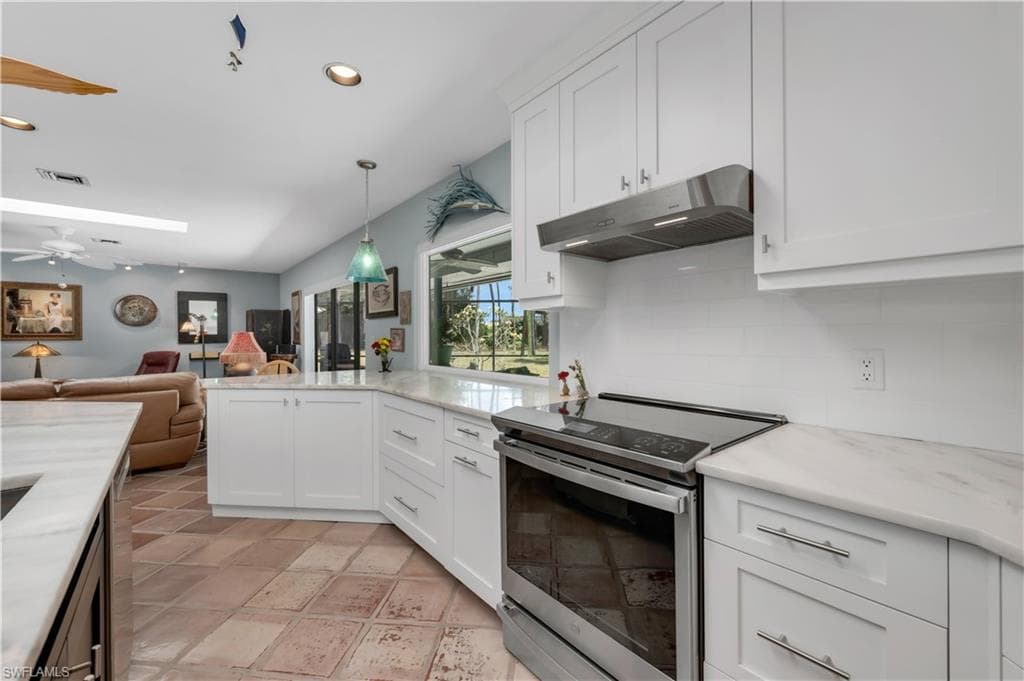 1195 Windswept AVE, NAPLES FL 34109-6