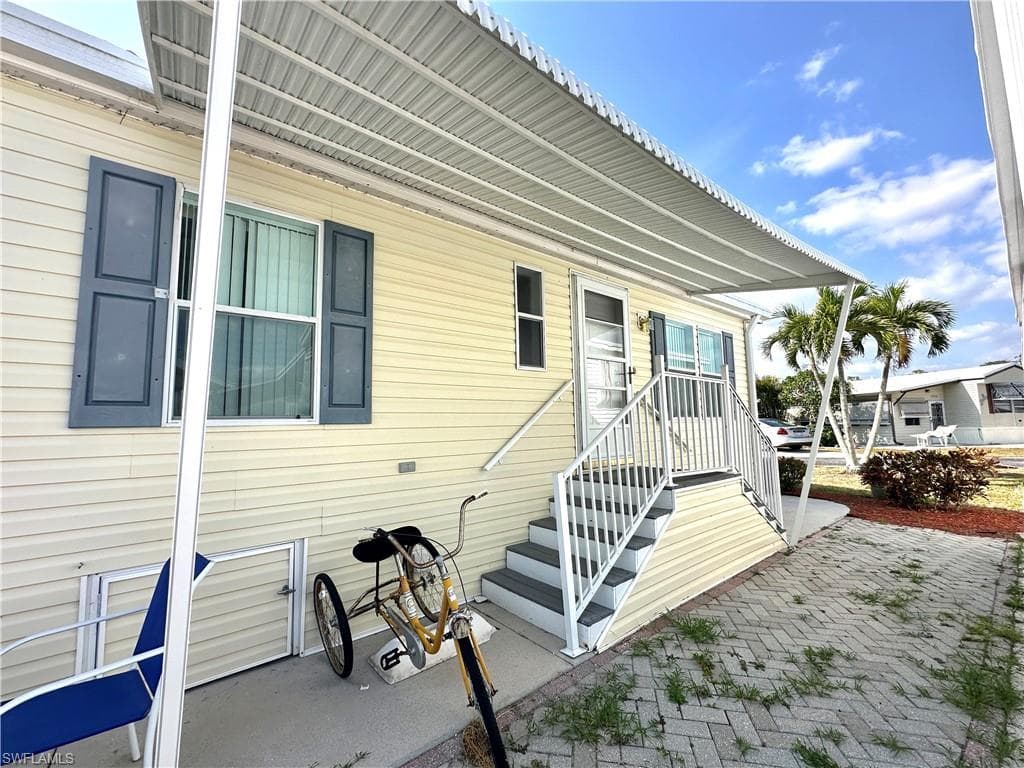 4551 Mayflower WAY E, ESTERO FL 33928-3