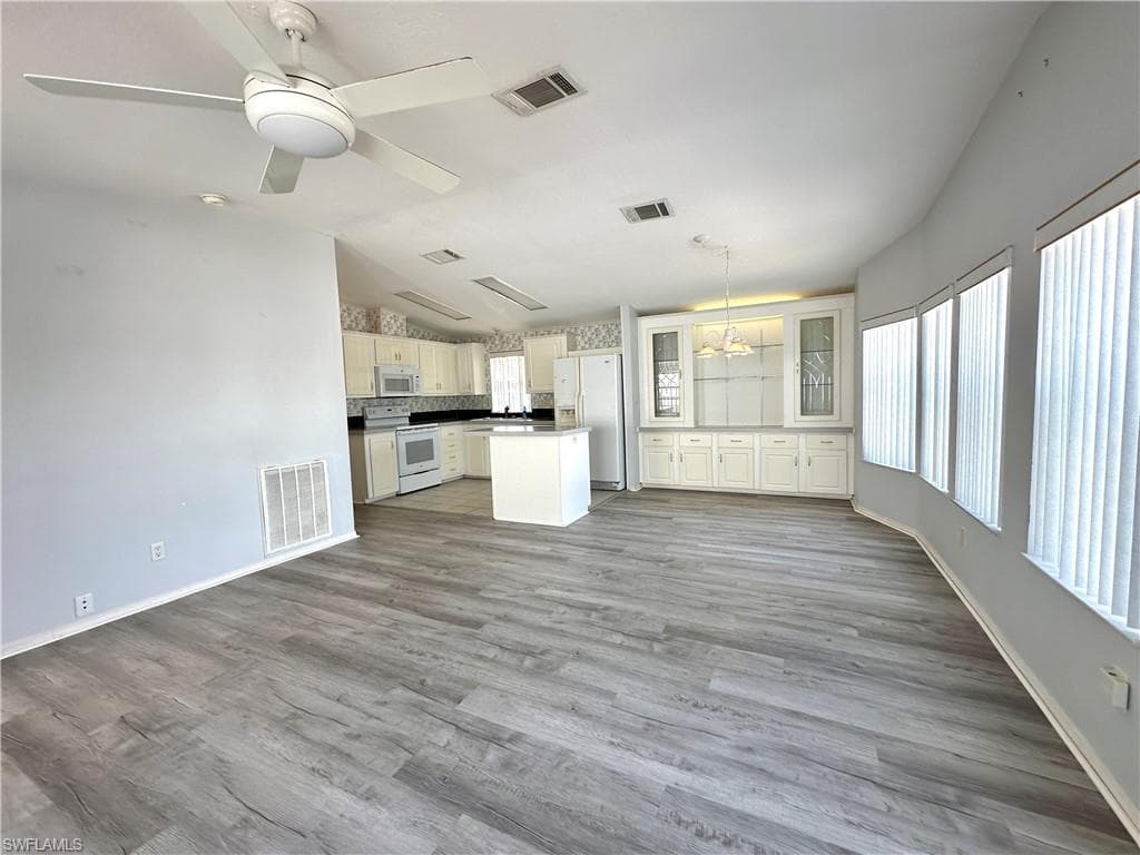 4551 Mayflower WAY E, ESTERO FL 33928-7