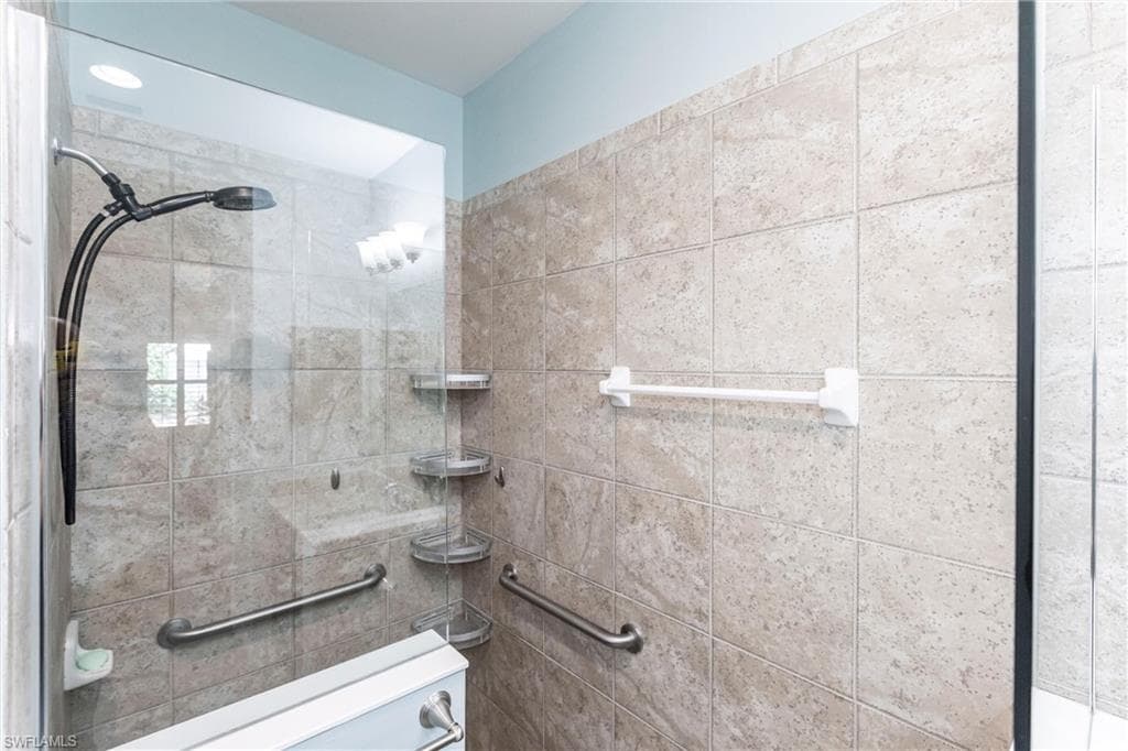 4565 Waterscape LN, FORT MYERS FL 33966-17