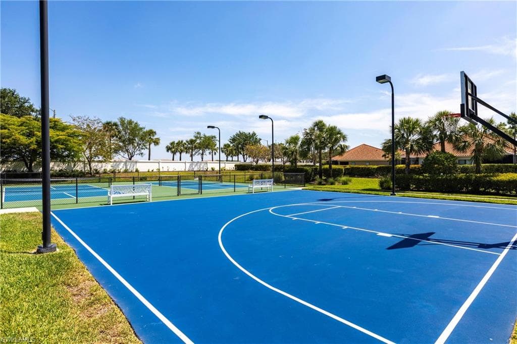 4565 Waterscape LN, FORT MYERS FL 33966-38