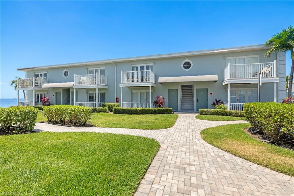 3330 N Key DR # 6, NORTH FORT MYERS FL 33903-32