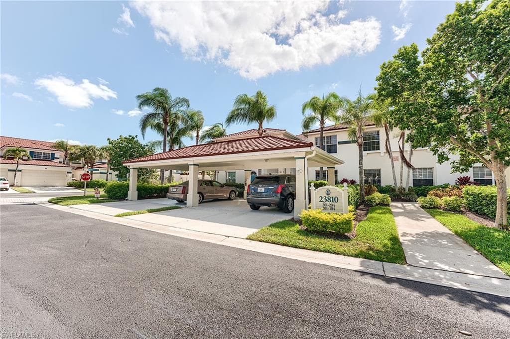 23810 Marbella Bay RD # 202, ESTERO FL 34135-28