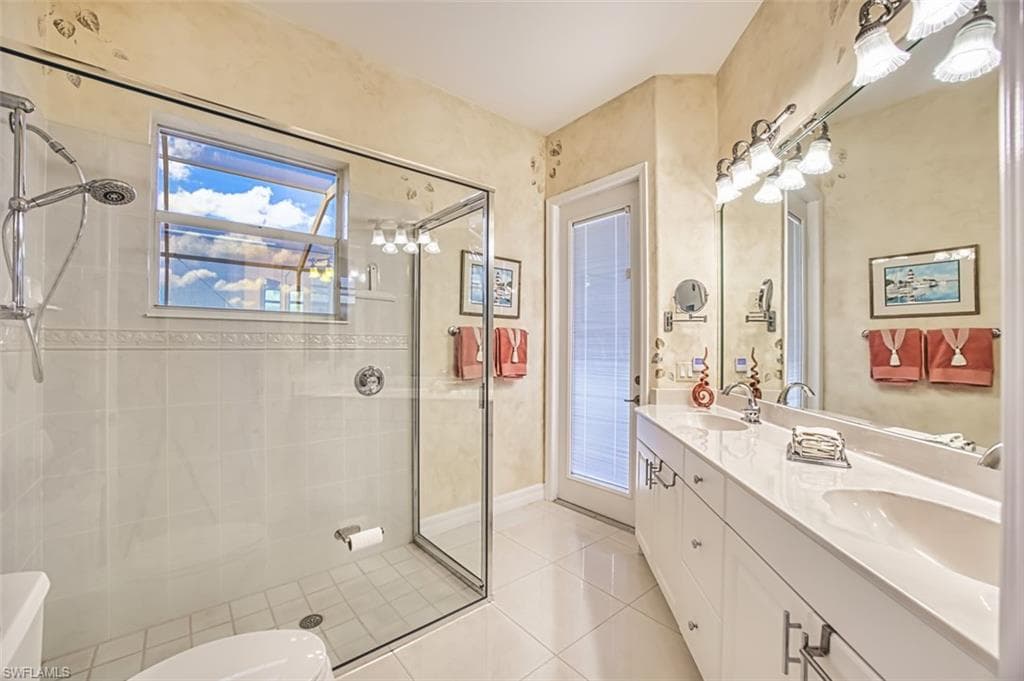 8356 Southwind Bay CIR, FORT MYERS FL 33908-18