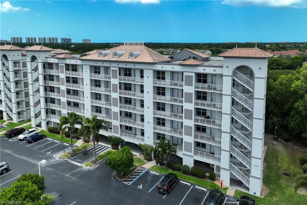 28700 Trails Edge BLVD # 404, BONITA SPRINGS FL 34134-22