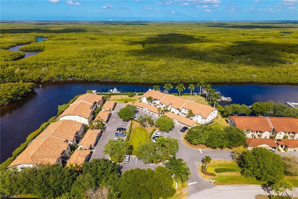 162 Newport DR # 1208, NAPLES FL 34114-26