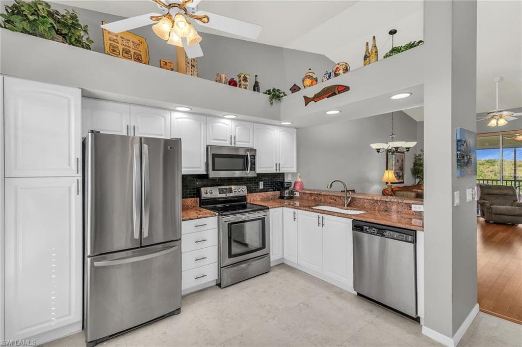 162 Newport DR # 1208, NAPLES FL 34114-5