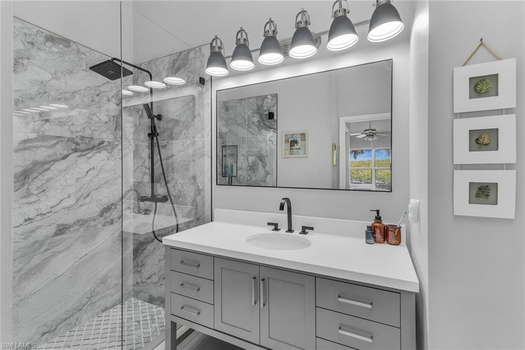 162 Newport DR # 1208, NAPLES FL 34114-16