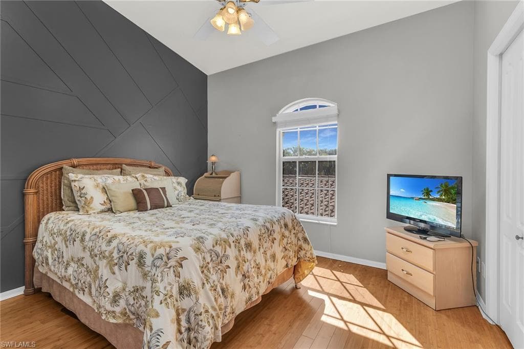 162 Newport DR # 1208, NAPLES FL 34114-18
