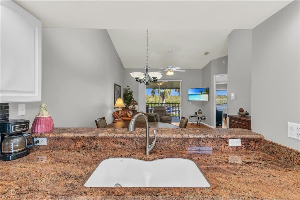 162 Newport DR # 1208, NAPLES FL 34114-7