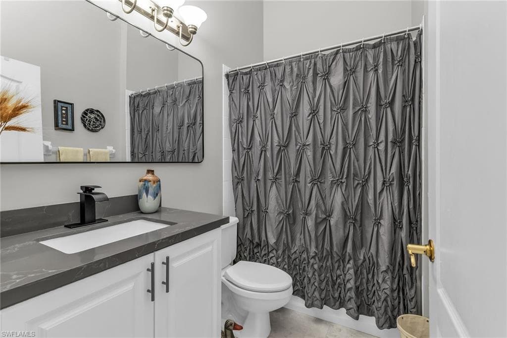 162 Newport DR # 1208, NAPLES FL 34114-20
