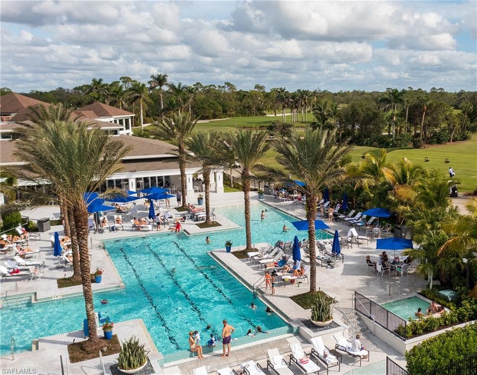 130 Amblewood LN # 801, NAPLES FL 34105-33