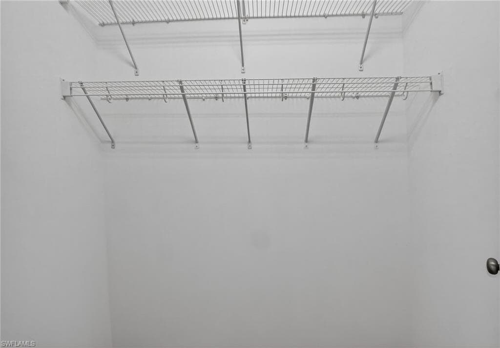 9386 Pocida CT # 202, NAPLES FL 34119-29