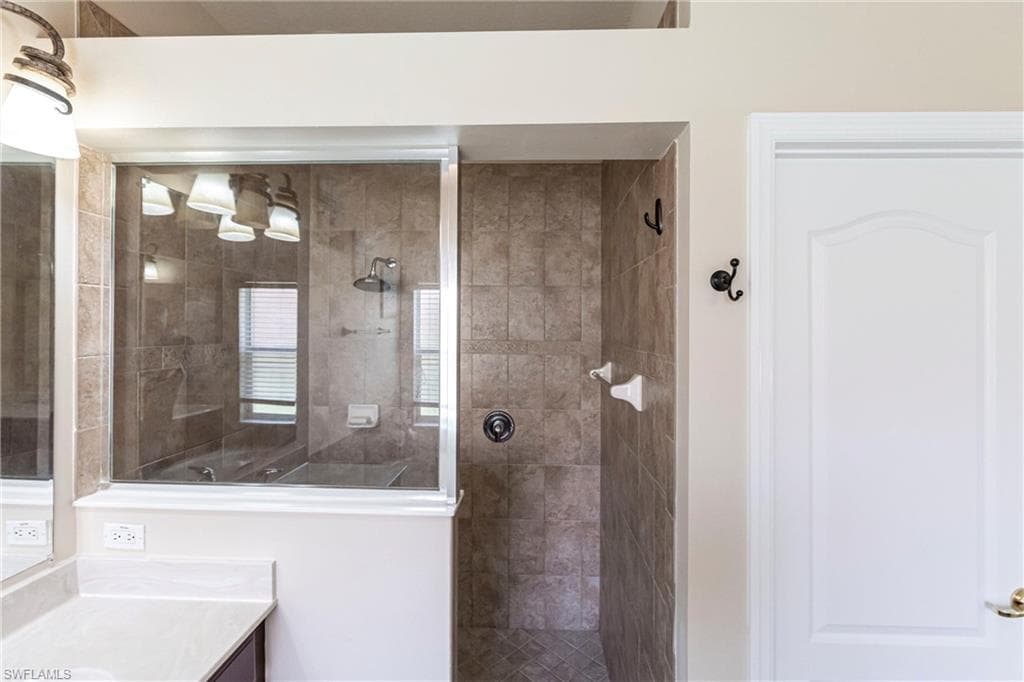 2808 Via Piazza LOOP, FORT MYERS FL 33905-17