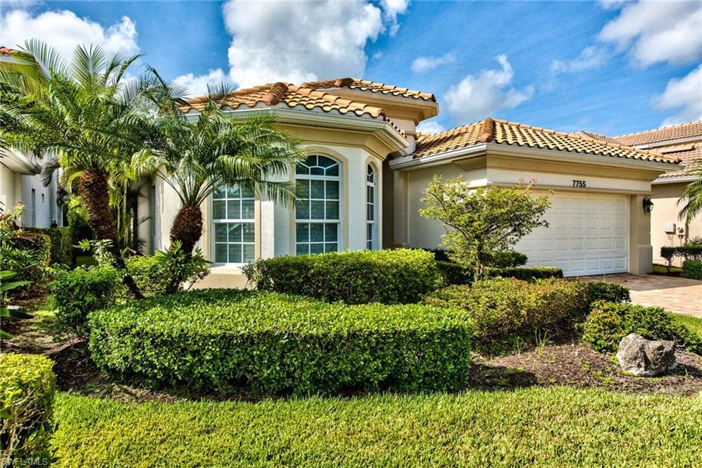 7755 Martino CIR, NAPLES FL 34112-1