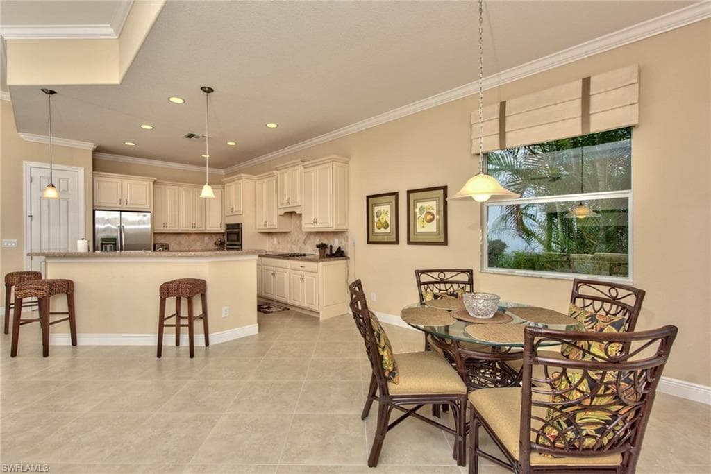 7755 Martino CIR, NAPLES FL 34112-6