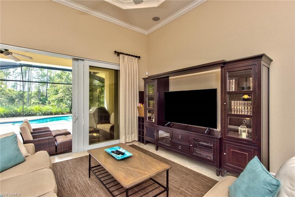 7755 Martino CIR, NAPLES FL 34112-2