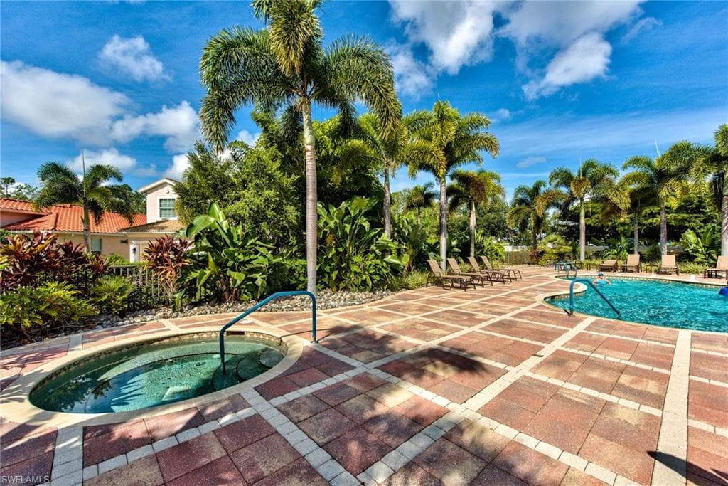 7755 Martino CIR, NAPLES FL 34112-28