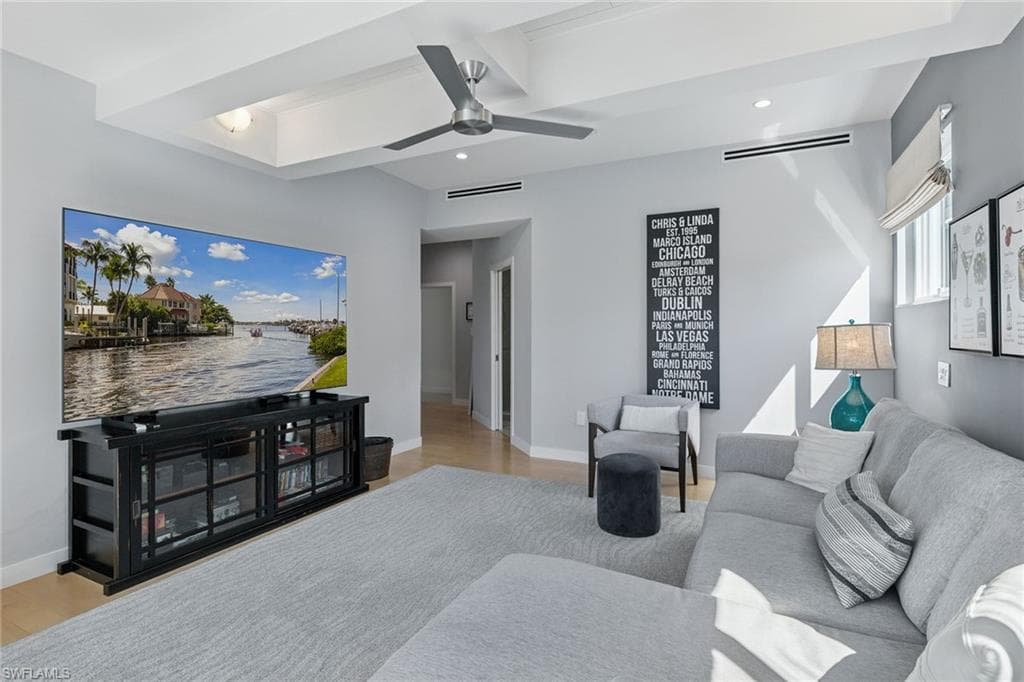 724 Plantation CT, MARCO ISLAND FL 34145-18