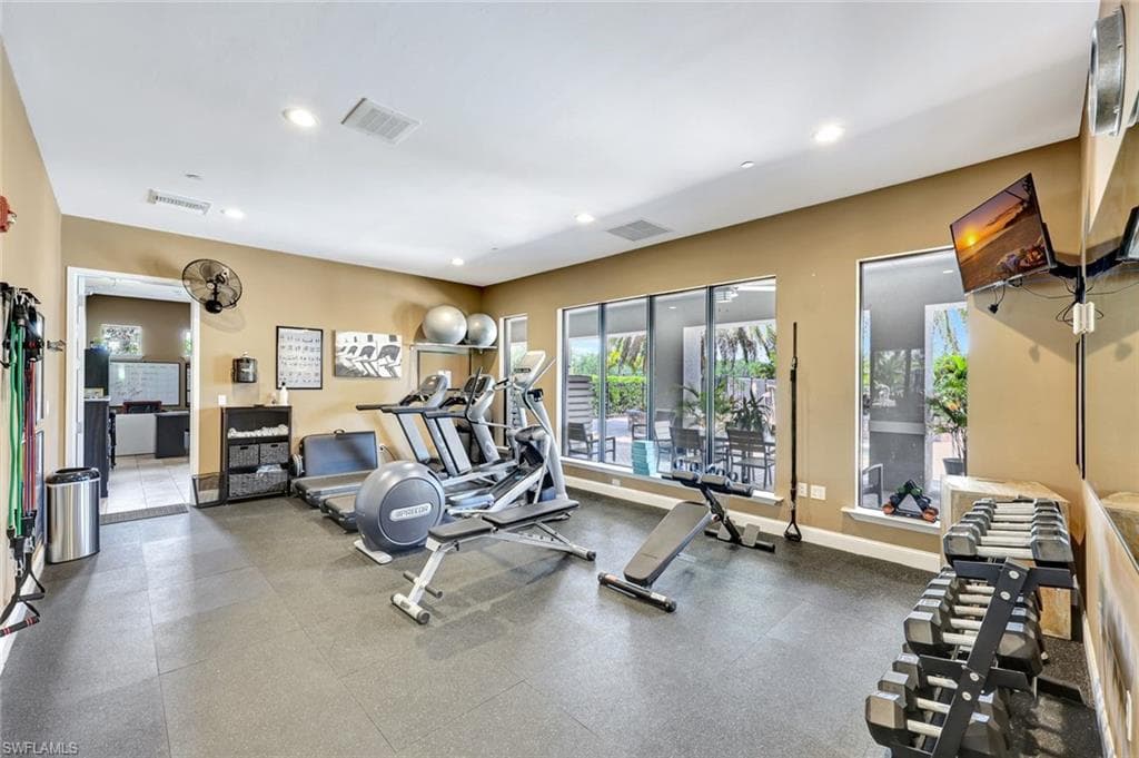 13619 Golden Palms CIR, FORT MYERS FL 33913-21