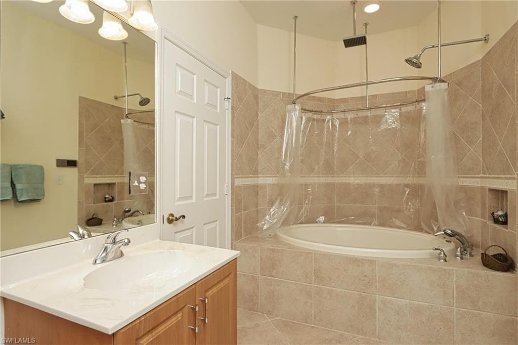 27091 Flamingo DR, BONITA SPRINGS FL 34135-11