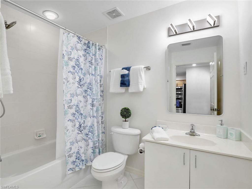 4420 Botanical Place CIR # 102, NAPLES FL 34112-16