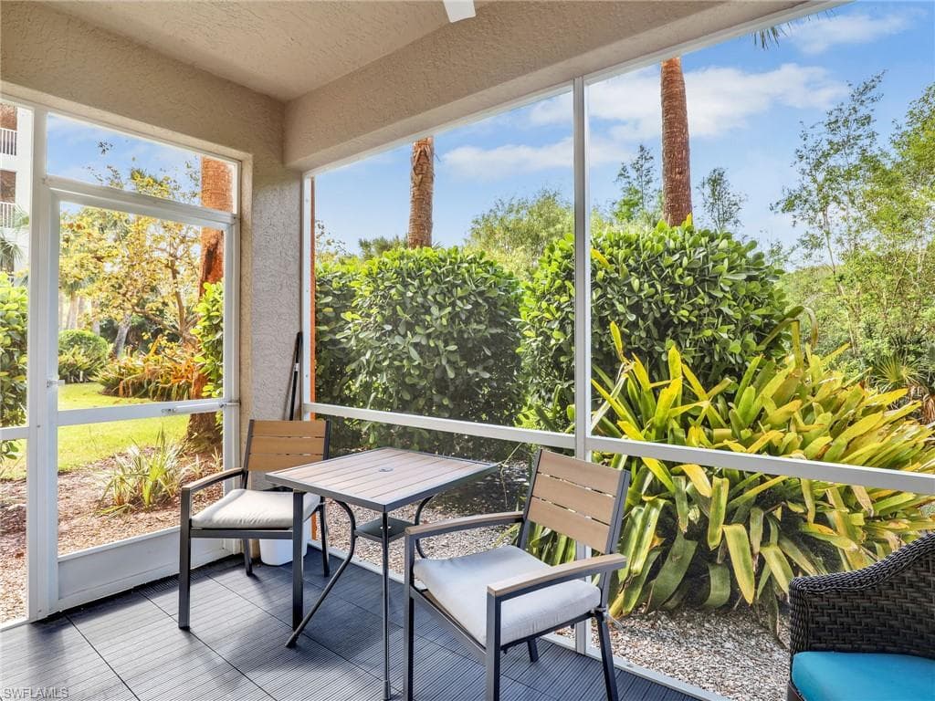 4420 Botanical Place CIR # 102, NAPLES FL 34112-8