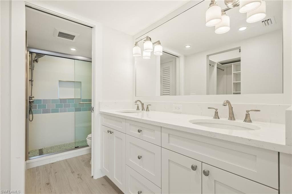 610 Donax ST 113-19