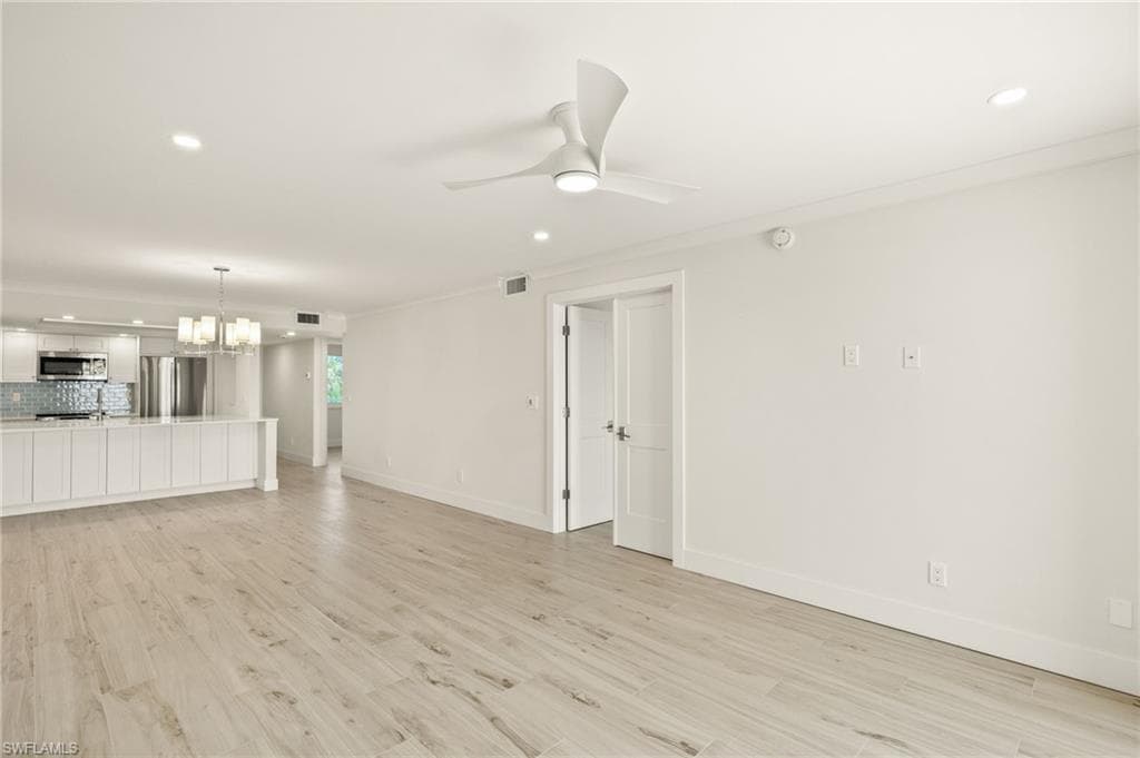 610 Donax ST 113-24
