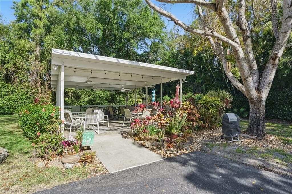 19851 Breckenridge DR # 102, ESTERO FL 33928-27