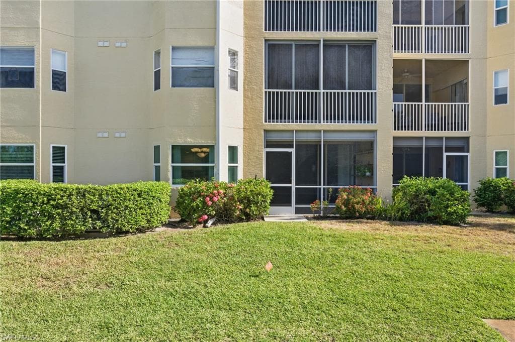 19851 Breckenridge DR # 102, ESTERO FL 33928-24