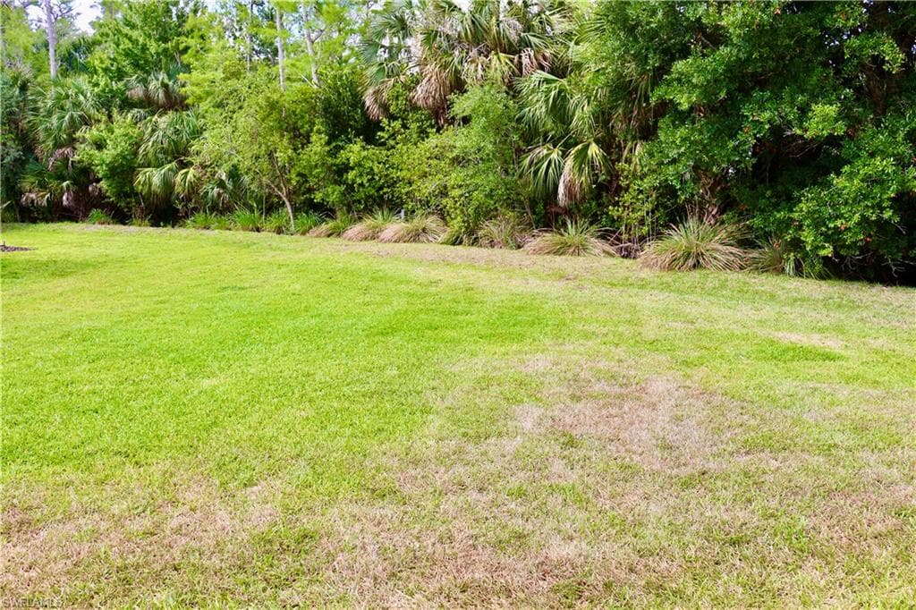 15474 Los Reyes LN, NAPLES FL 34110-26