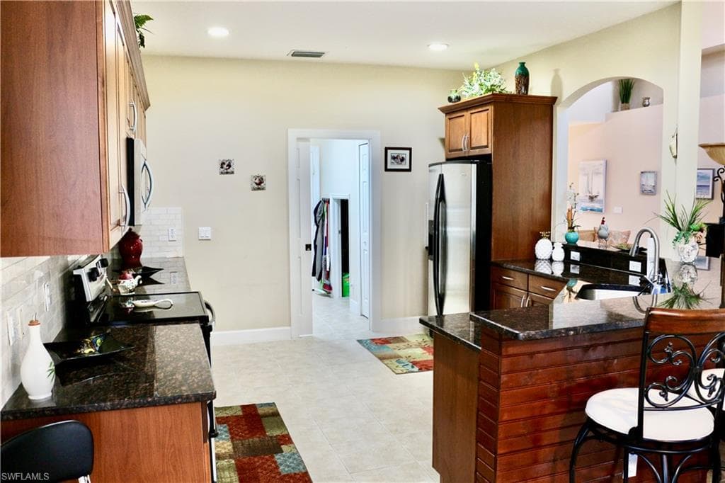 15474 Los Reyes LN, NAPLES FL 34110-8