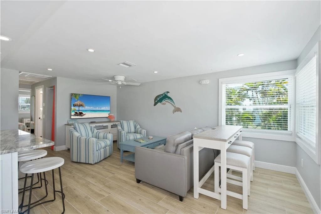 210 Dakota AVE, FORT MYERS BEACH FL 33931-14