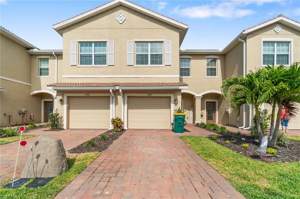 2767 Blossom WAY, NAPLES FL 34120-23