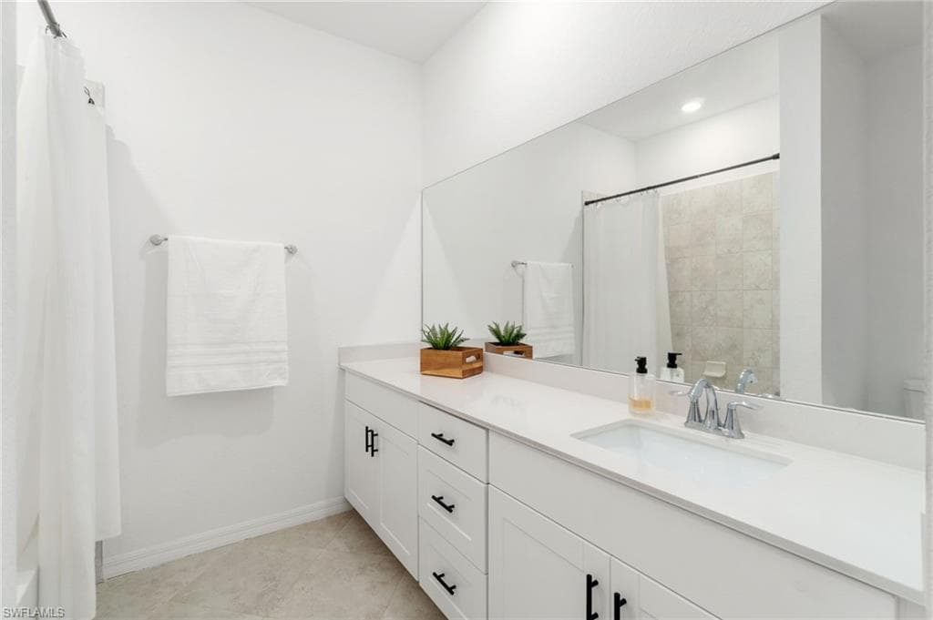 2767 Blossom WAY, NAPLES FL 34120-17