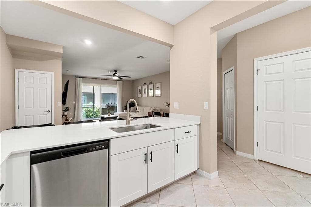 2767 Blossom WAY, NAPLES FL 34120-10