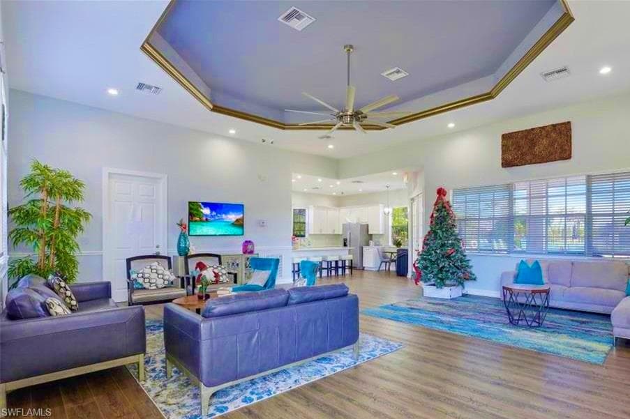 16192 Parque LN, NAPLES FL 34110-19