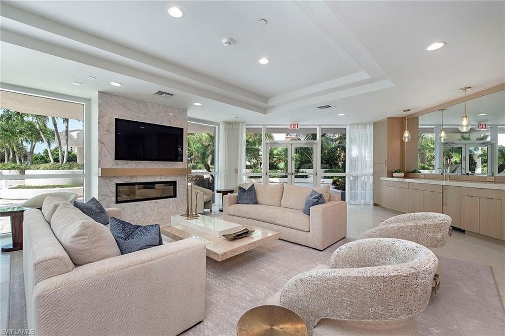 4255 Gulf Shore BLVD N # 1403, NAPLES FL 34103-11