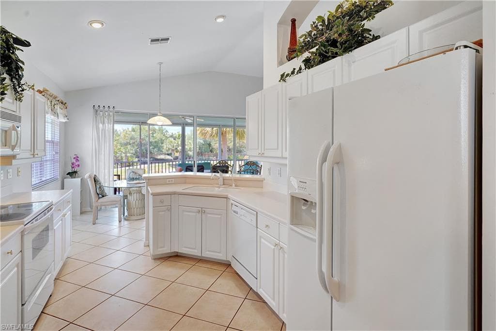 23156 Rosedale DR # 201, ESTERO FL 34135-16