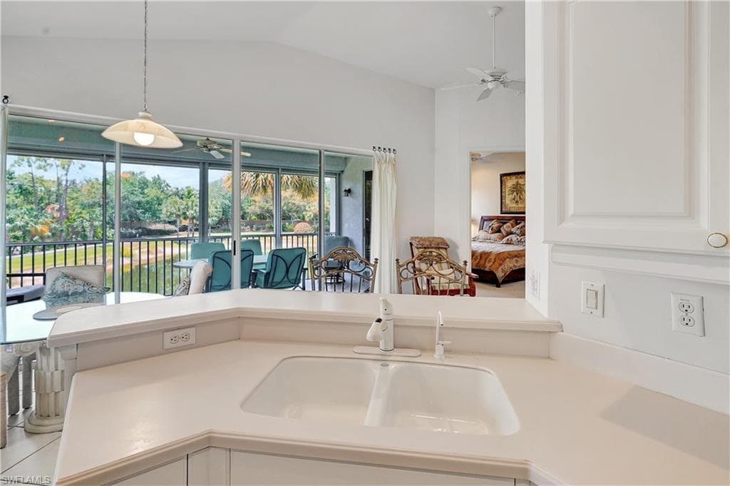 23156 Rosedale DR # 201, ESTERO FL 34135-14