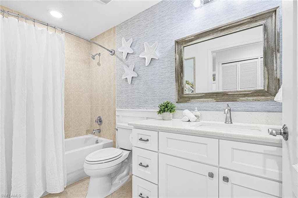 11041 Gulf Reflections DR # 204, FORT MYERS FL 33908-14