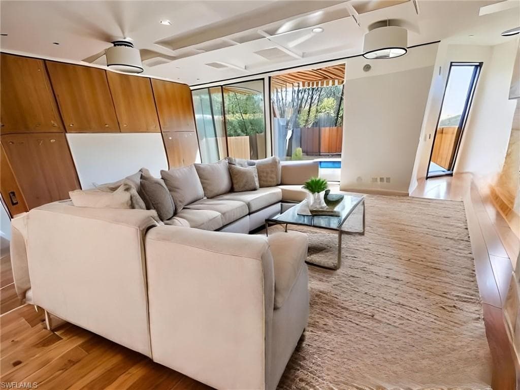 12 Bayview BLVD, FORT MYERS BEACH FL 33931-7